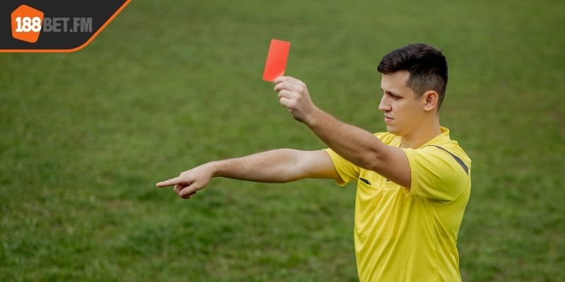 Kèo thẻ đỏ 188BET - Các loại kèo phổ biến và mẹo đặt cược 1 Kèo thẻ đỏ 188BET là gì?